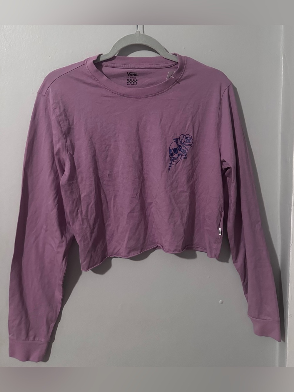 Vans Lilac Cropped Long-Sleeve Tee with Skull & Rose Graphic